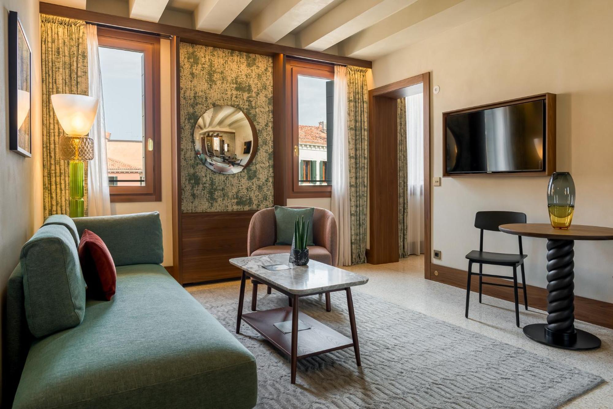 Ca'Di Dio-Small Luxury Hotel 威尼斯 外观 照片 A suite at the hotel