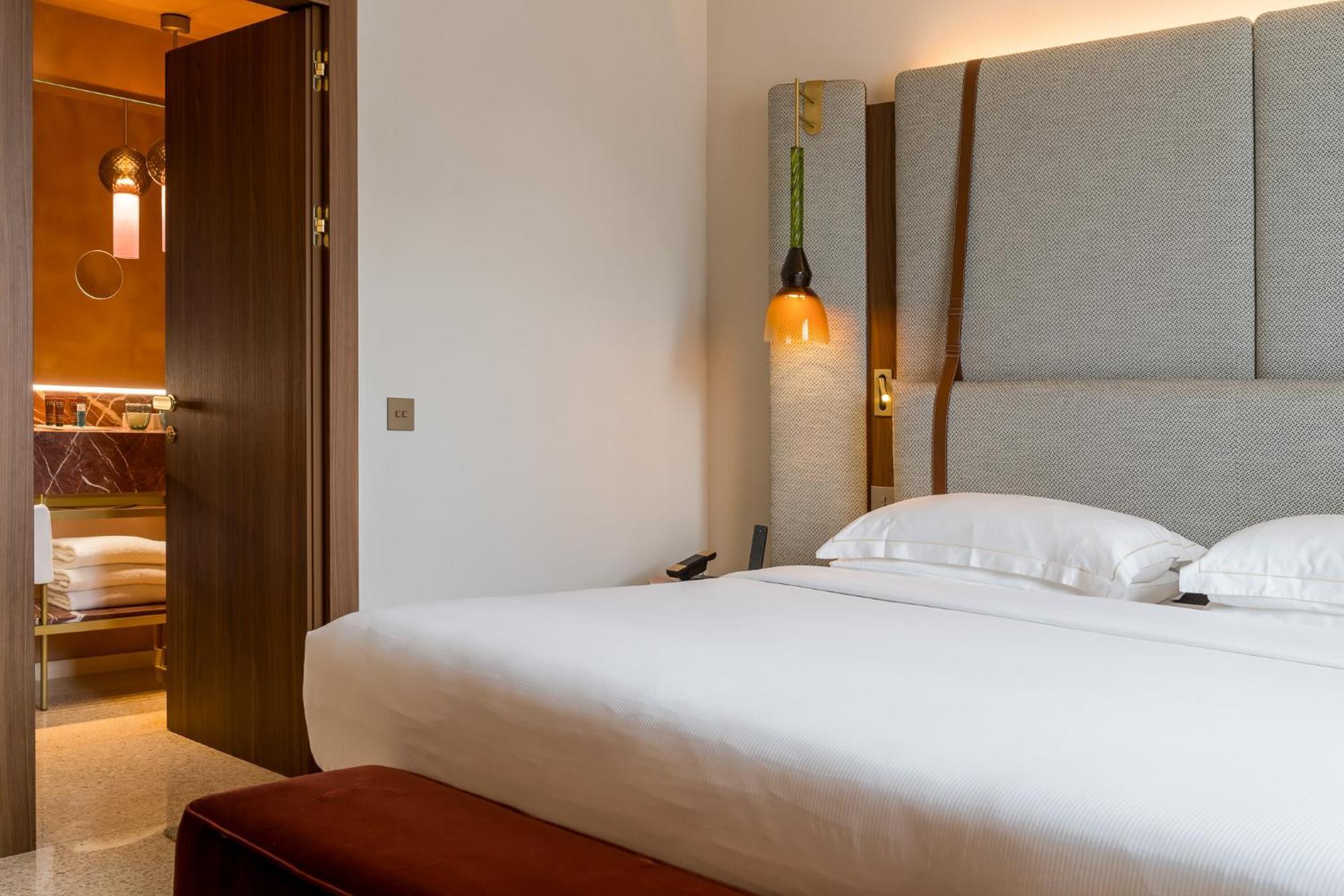 Ca'Di Dio-Small Luxury Hotel 威尼斯 外观 照片 A bedroom at the hotel